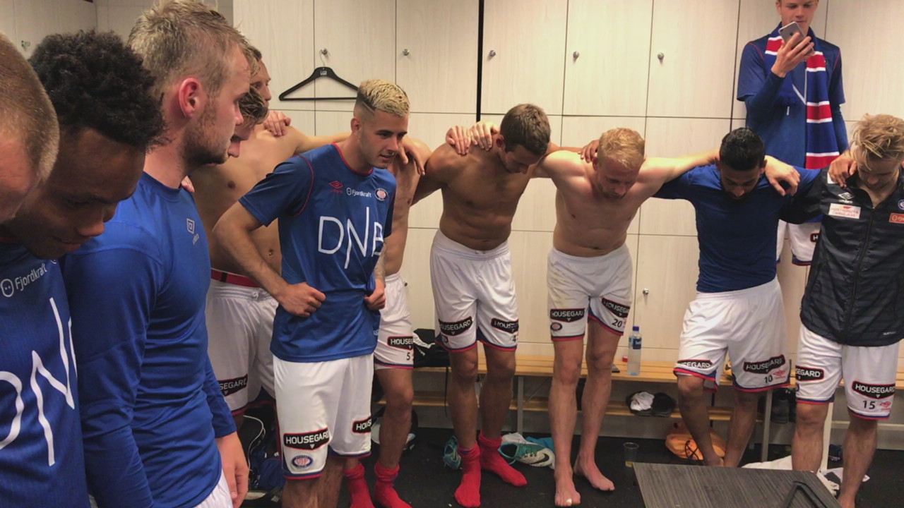 Semifinalejubel i garderoben